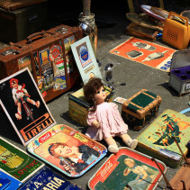 What’s Hot This Summer: Flea Markets